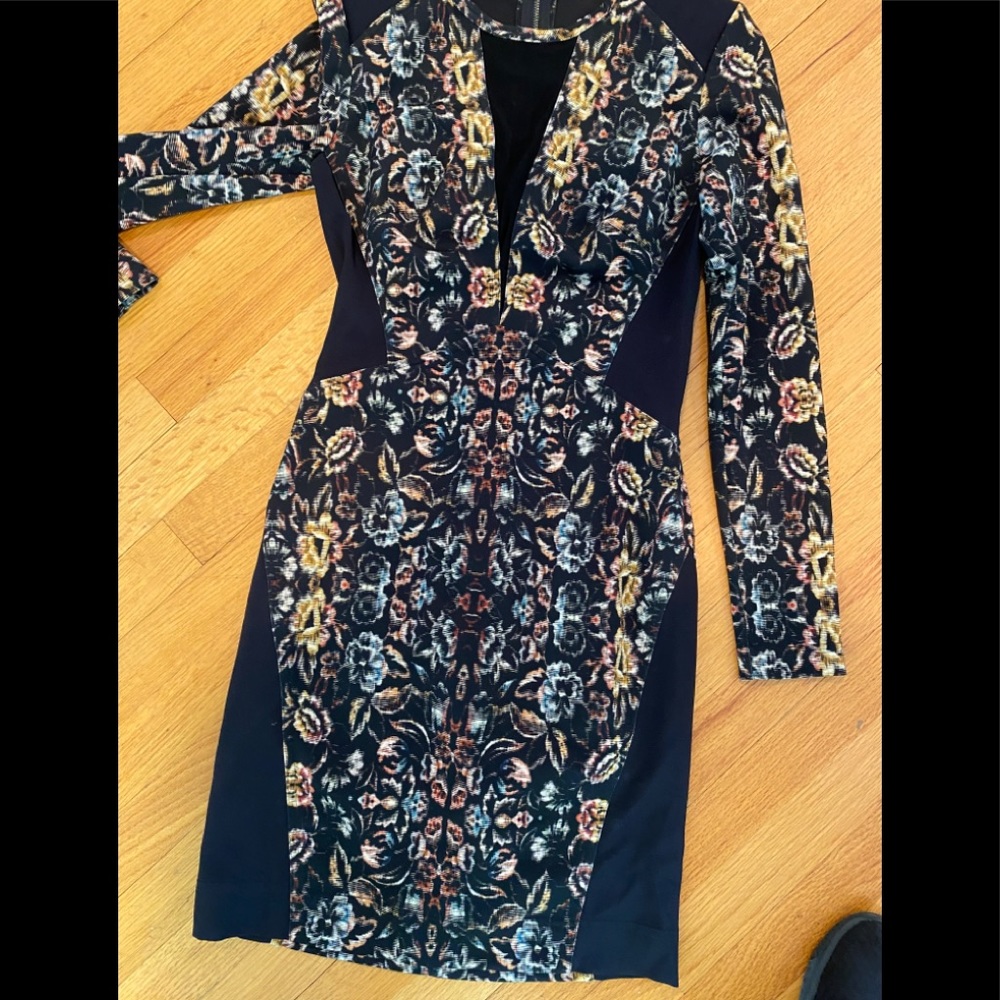 Long sleeve NICOLE MILLER dress size 4